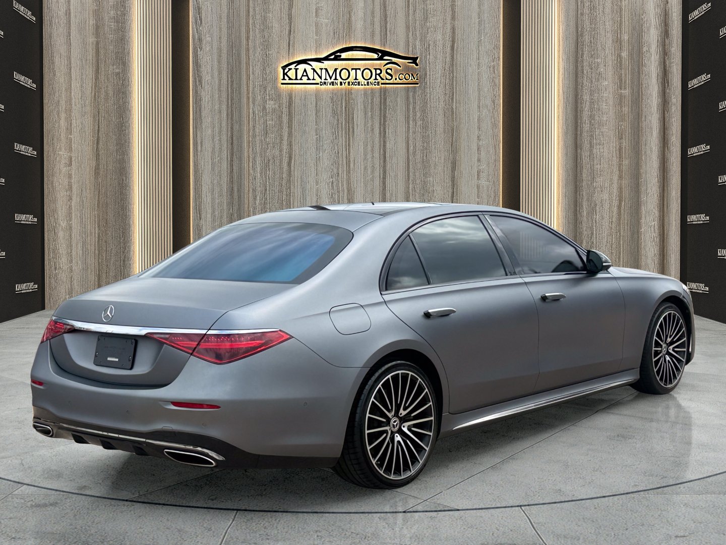 Used 2023 Mercedes-Benz S 500 4MATIC w/ AMG Line image 7