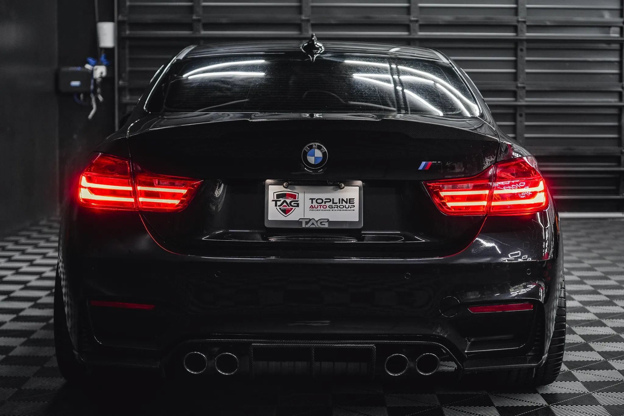Used 2015 BMW M4 Coupe w/ Executive Package RWD image 23