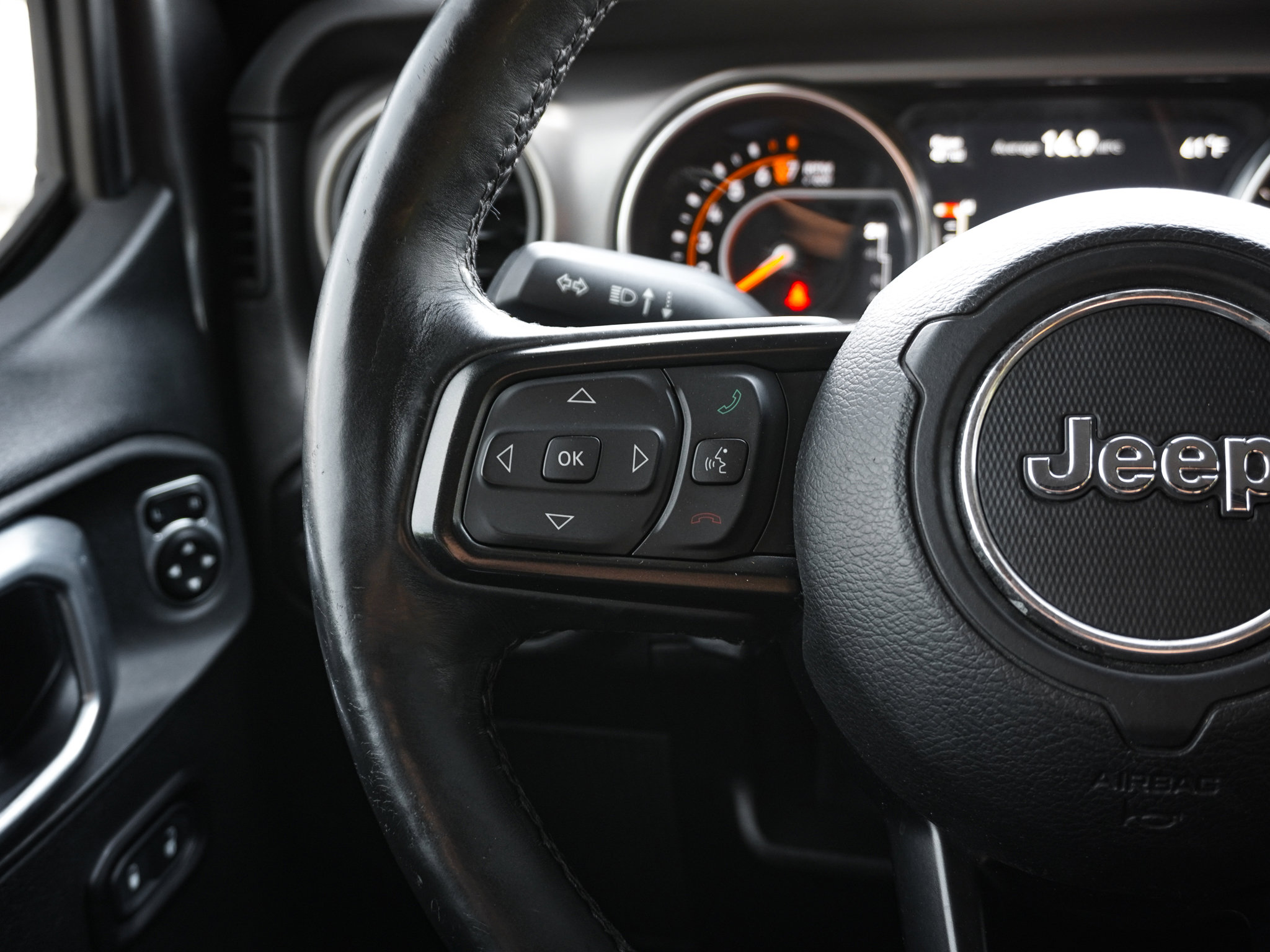 Used 2018 Jeep Wrangler Unlimited Sport S image 20