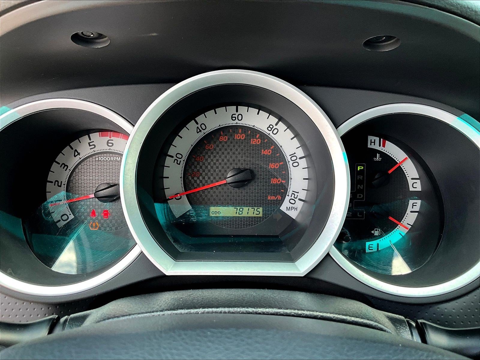 Used 2015 Toyota Tacoma PreRunner w/ SR5 Package RWD image 13