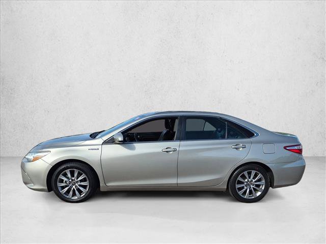 Used 2016 Toyota Camry XLE w/ Moonroof Package FWD image 9