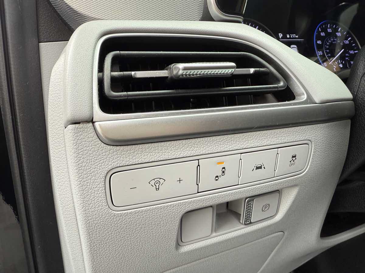 Used 2020 Hyundai Palisade SEL FWD image 44