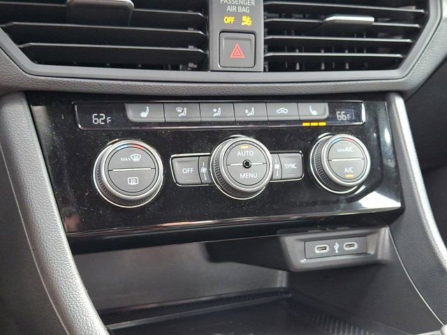 Certified 2024 Volkswagen Jetta GLI 40th Anniversary Edition image 15