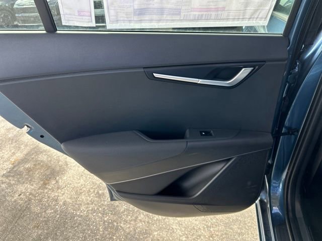 Used 2024 Kia Niro EX image 13