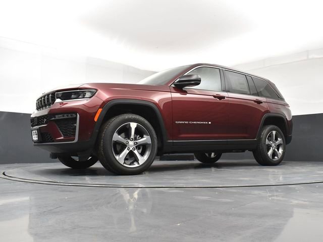 New 2026 Jeep Grand Cherokee Limited w/ Luxury Tech Group II image 21
