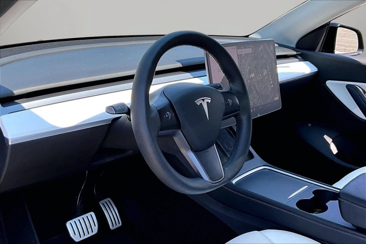 Used 2021 Tesla Model Y Performance AWD/4WD image 19
