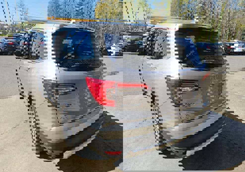 Used 2019 Honda Pilot EX-L image 2