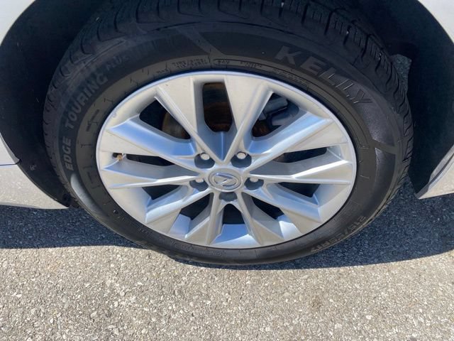 Used 2013 Lexus ES 300h w/ Luxury Pkg FWD image 32