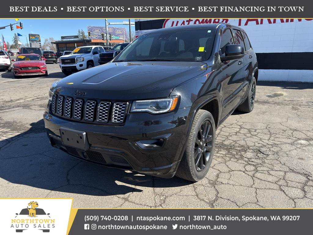 Used 2021 Jeep Grand Cherokee Laredo X image 1