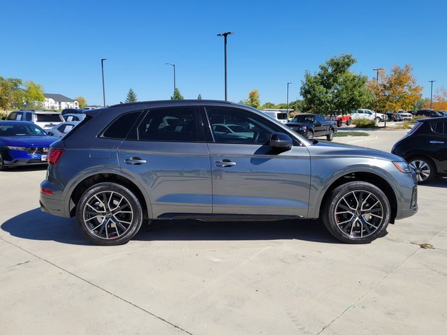 Used 2024 Audi SQ5 Premium Plus w/ Premium Plus Package image 2