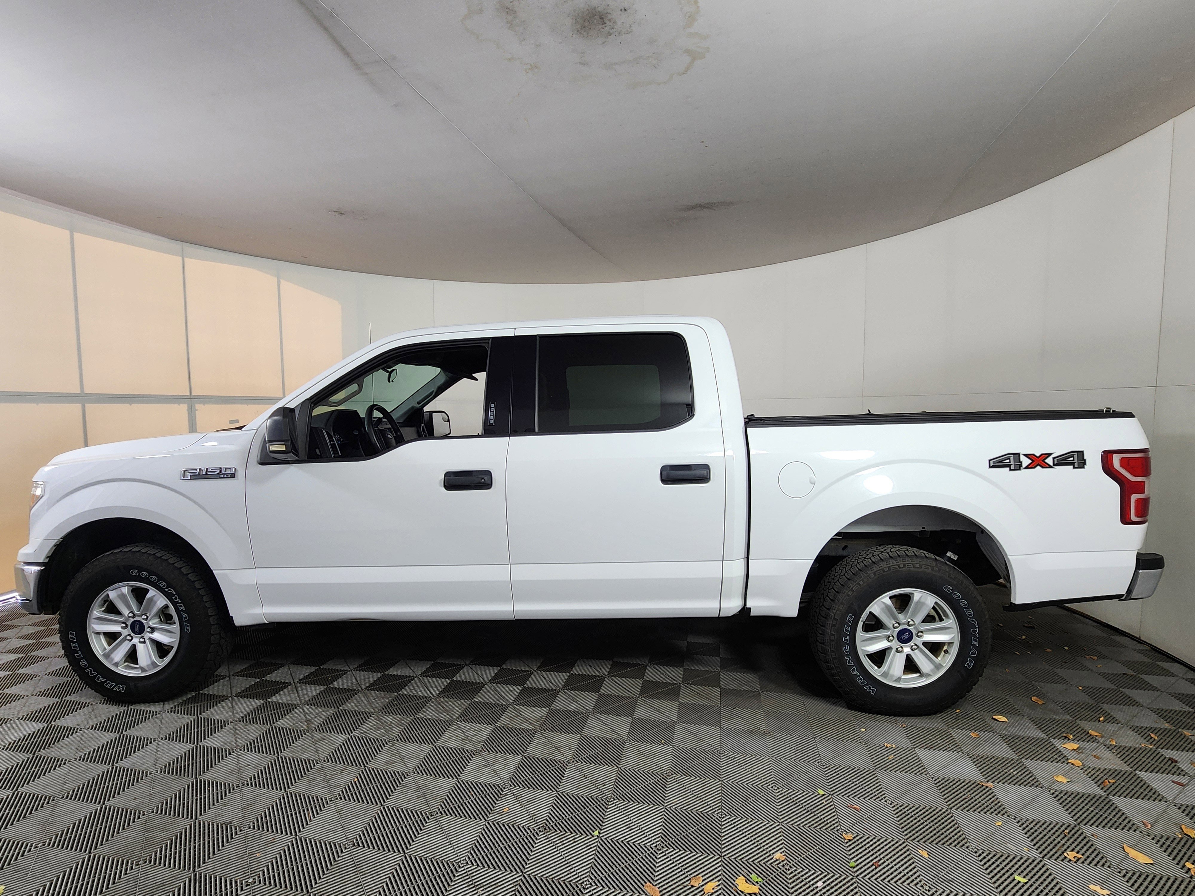 Certified 2018 Ford F150 XLT image 4
