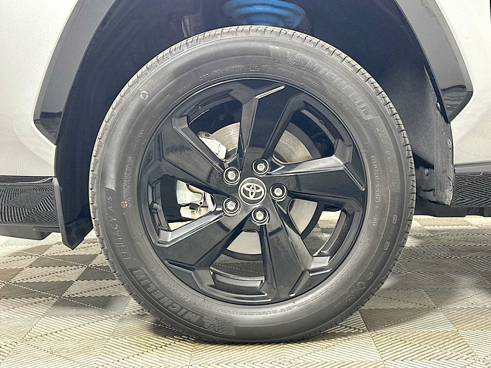 Used 2021 Toyota RAV4 XSE AWD/4WD image 30