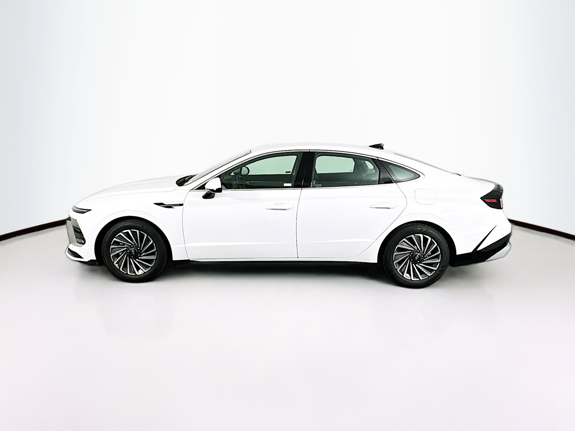 Used 2025 Hyundai Sonata SEL image 4