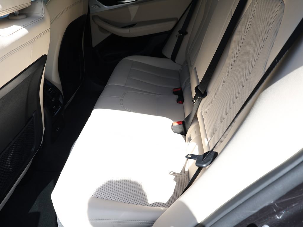 Used 2025 BMW X4 xDrive30i image 20