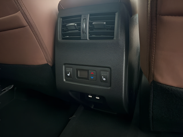 New 2026 Mitsubishi Outlander SEL FWD image 26