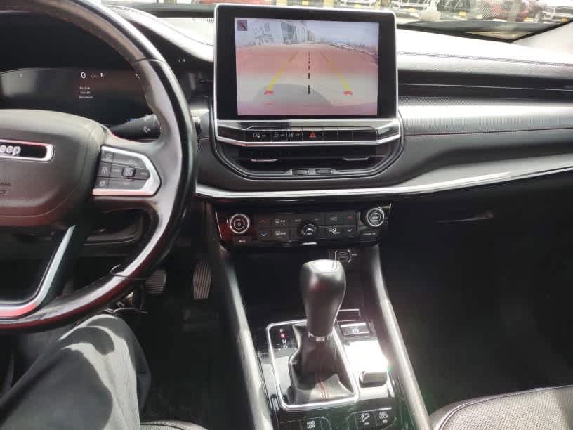 Used 2022 Jeep Compass Trailhawk w/ Trailhawk Elite Group image 8