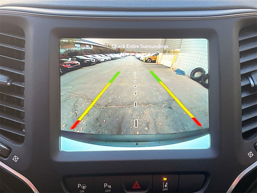 Used 2023 Jeep Cherokee Altitude Lux w/ Lux Elite Package image 14