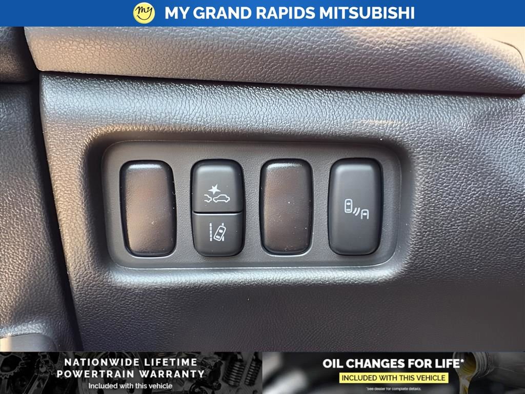 New 2025 Mitsubishi Outlander Sport SE image 25