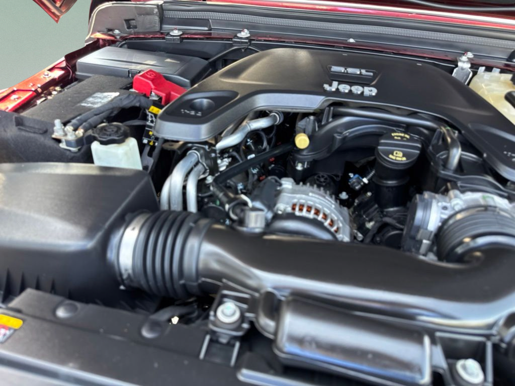 Used 2021 Jeep Gladiator Mojave AWD/4WD image 40