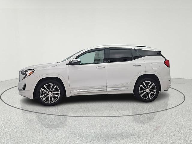 Used 2019 GMC Terrain Denali w/ Advanced Safety Package FWD image 4