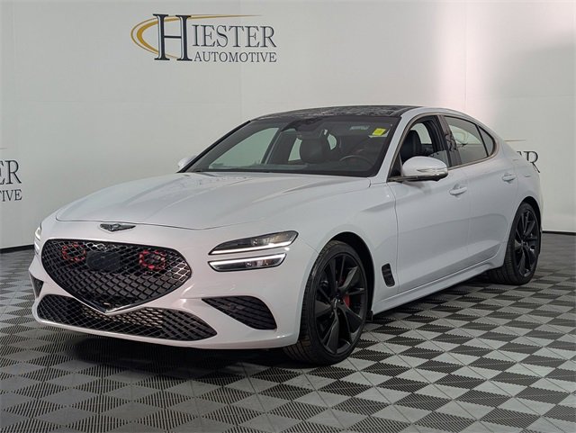 Used 2022 Genesis G70 3.3T image 4