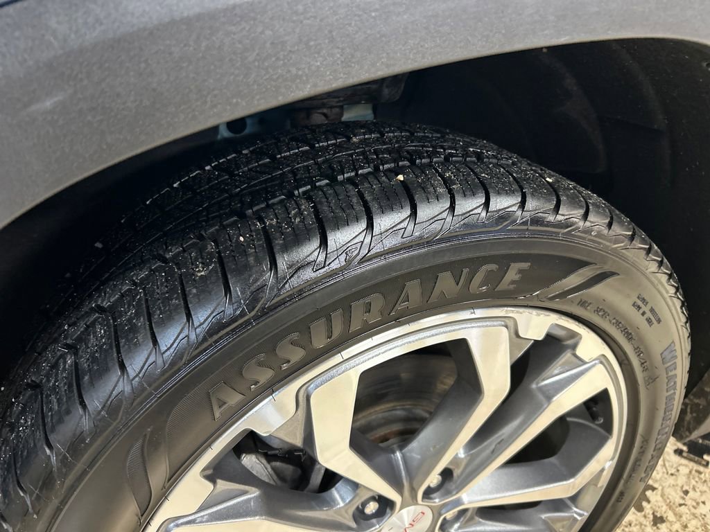 Used 2020 GMC Terrain SLT w/ Preferred Package image 12