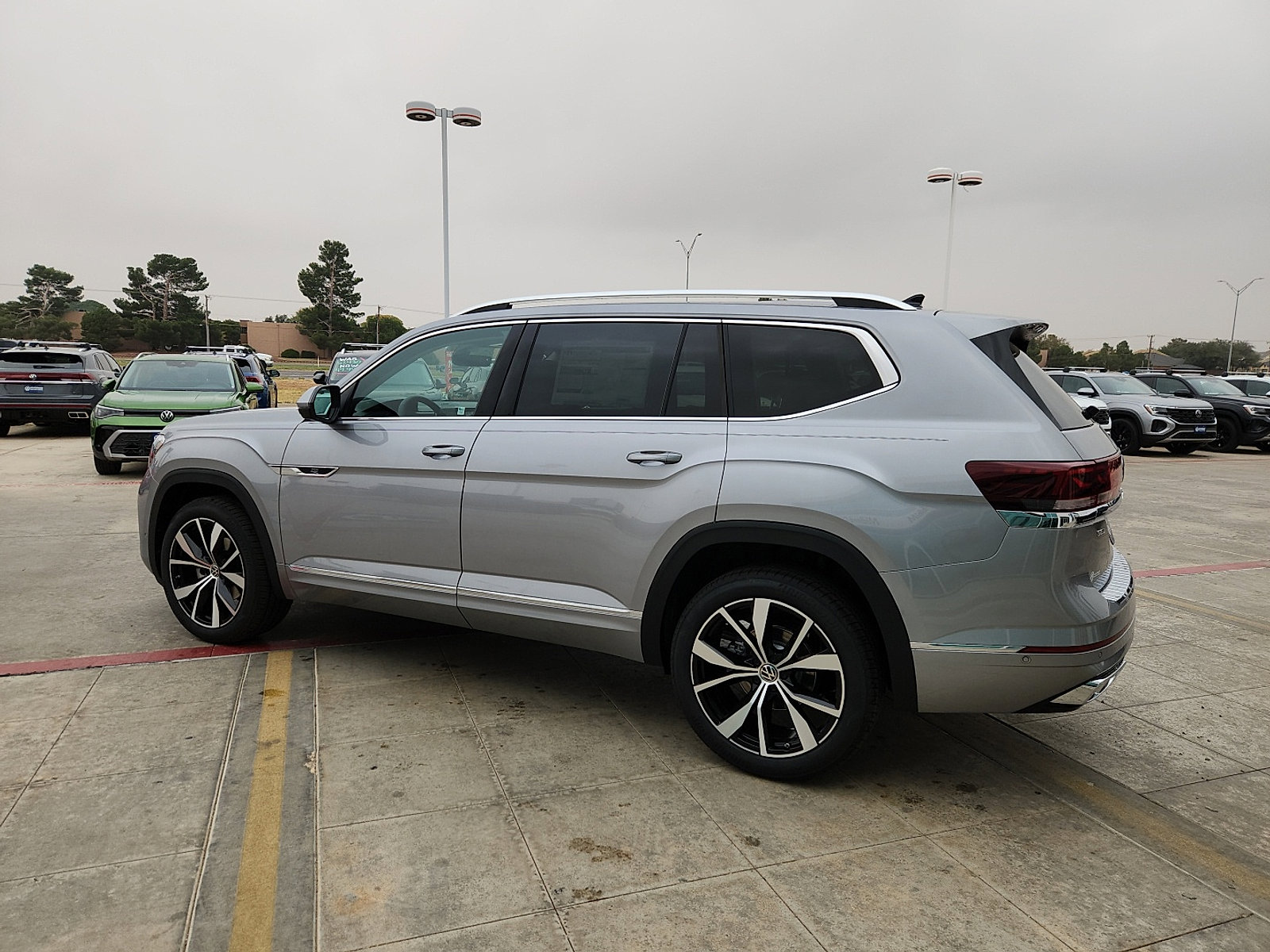 New 2026 Volkswagen Atlas SEL Premium R-Line image 4