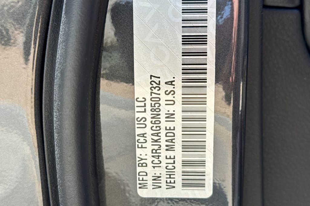 Used 2022 Jeep Grand Cherokee L Laredo AWD/4WD image 37