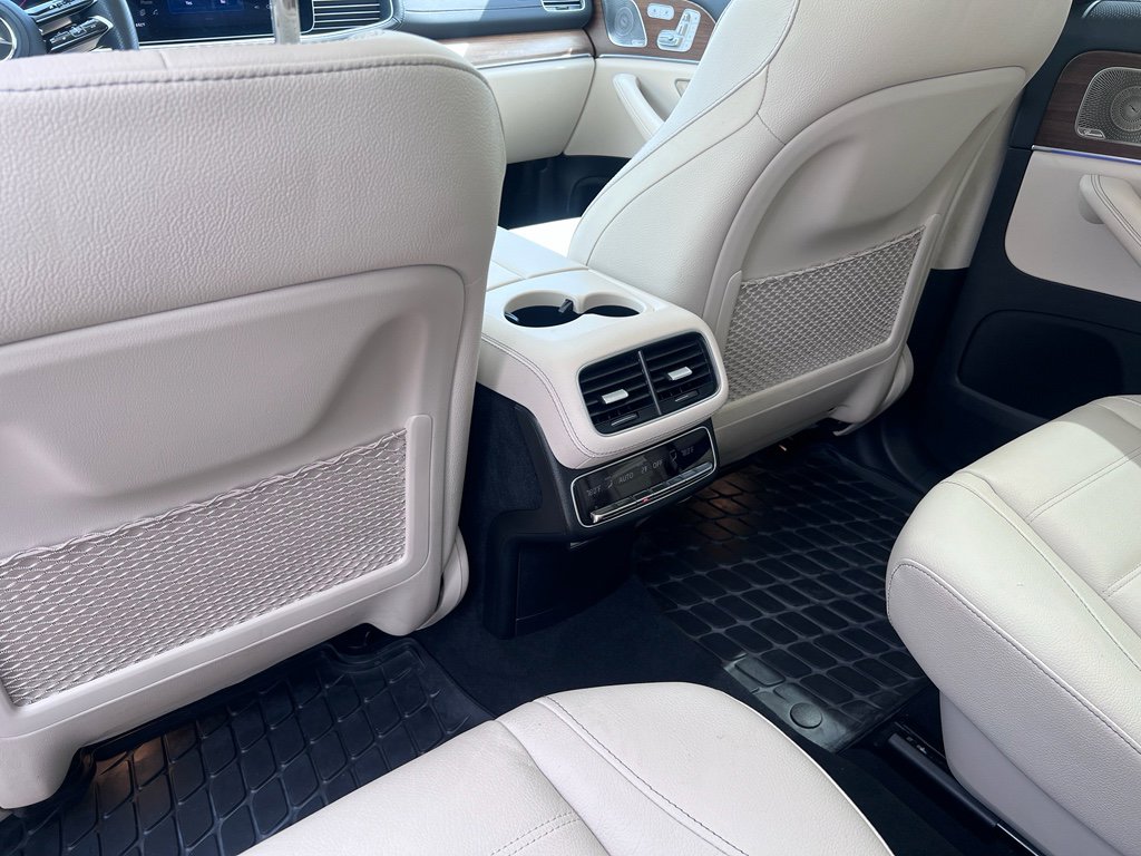 Used 2025 Mercedes-Benz GLS 450 4MATIC image 18