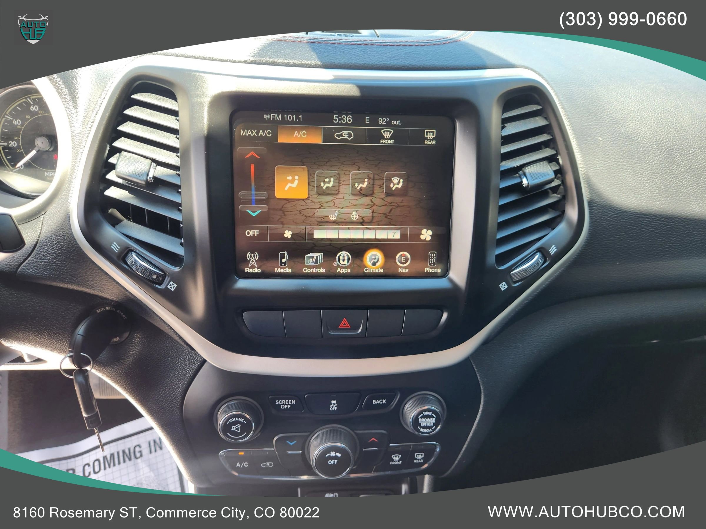 Used 2014 Jeep Cherokee Trailhawk w/ Cold Weather Group AWD/4WD image 15