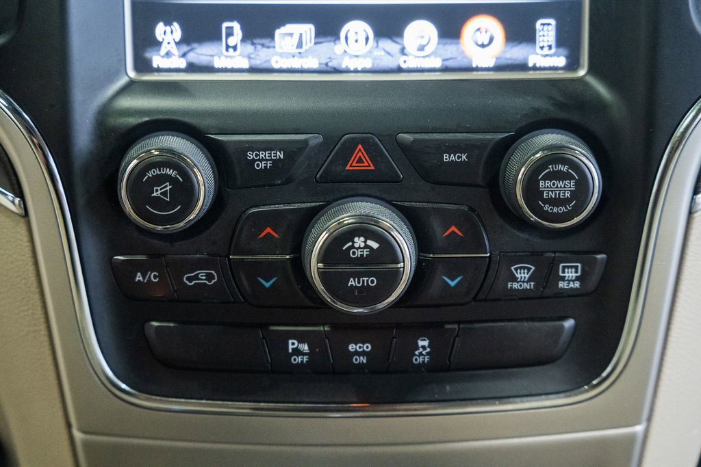 Used 2014 Jeep Grand Cherokee Limited image 29