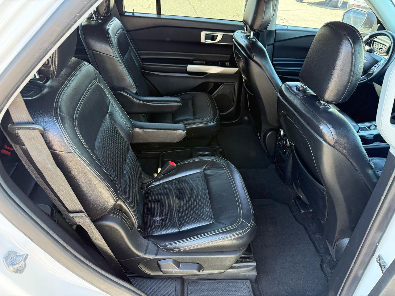 Used 2020 Ford Explorer XLT RWD image 18