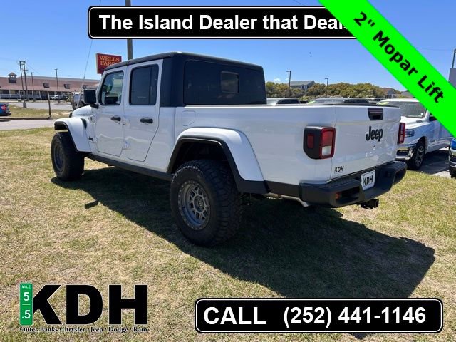 New 2025 Jeep Gladiator Sport image 5