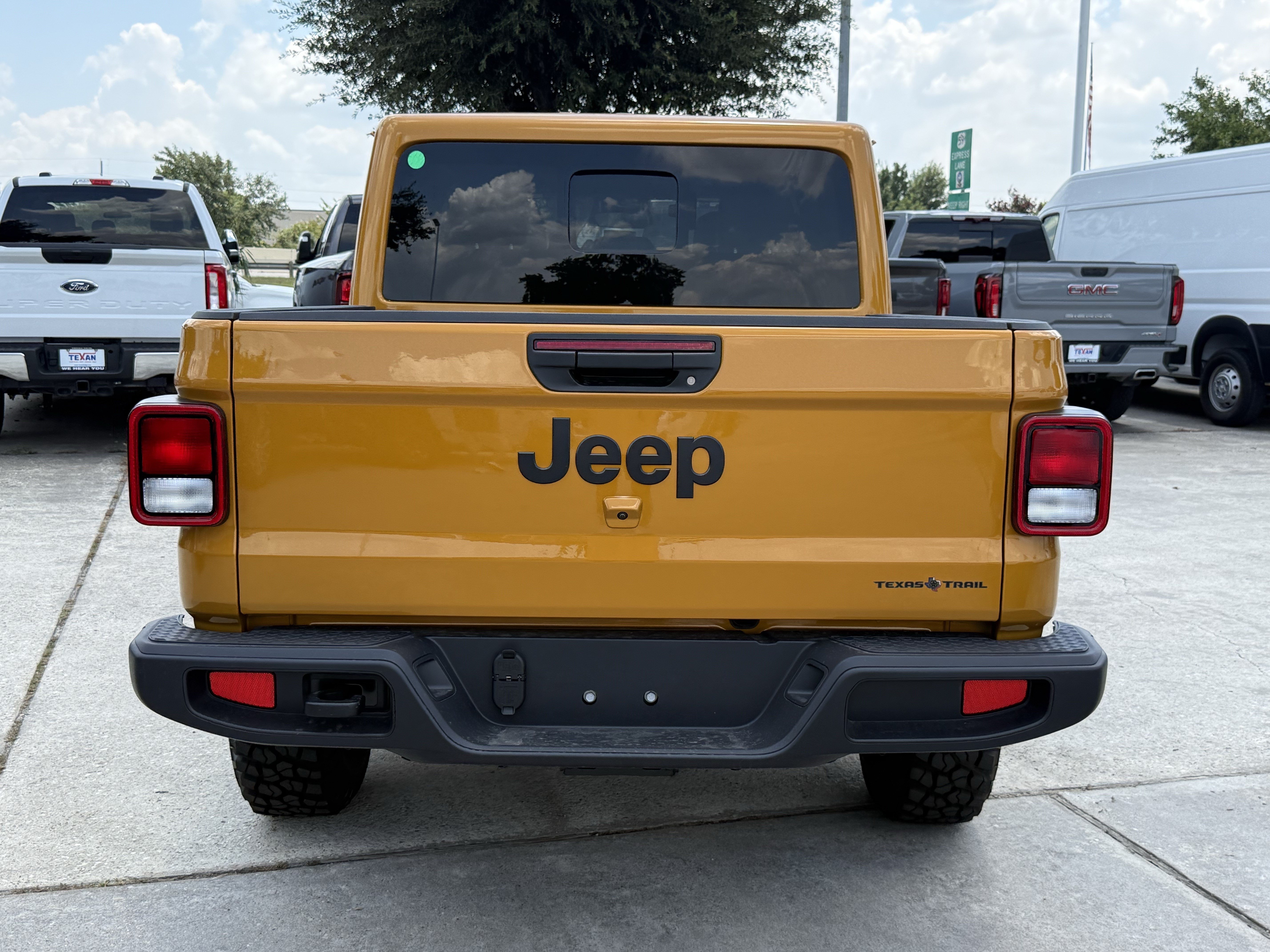 New 2026 Jeep Gladiator Sport AWD/4WD image 6