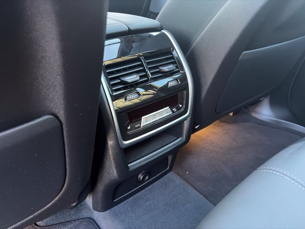 Used 2023 BMW X5 xDrive40i w/ M Sport Package AWD/4WD image 23