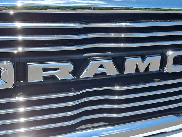 Used 2024 RAM 4500 Laramie AWD/4WD image 30