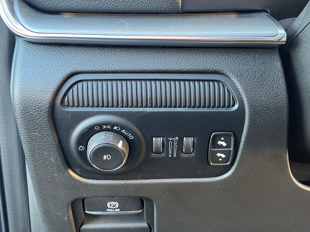 Used 2023 Jeep Wagoneer Series II w/ Convenience Group I image 17