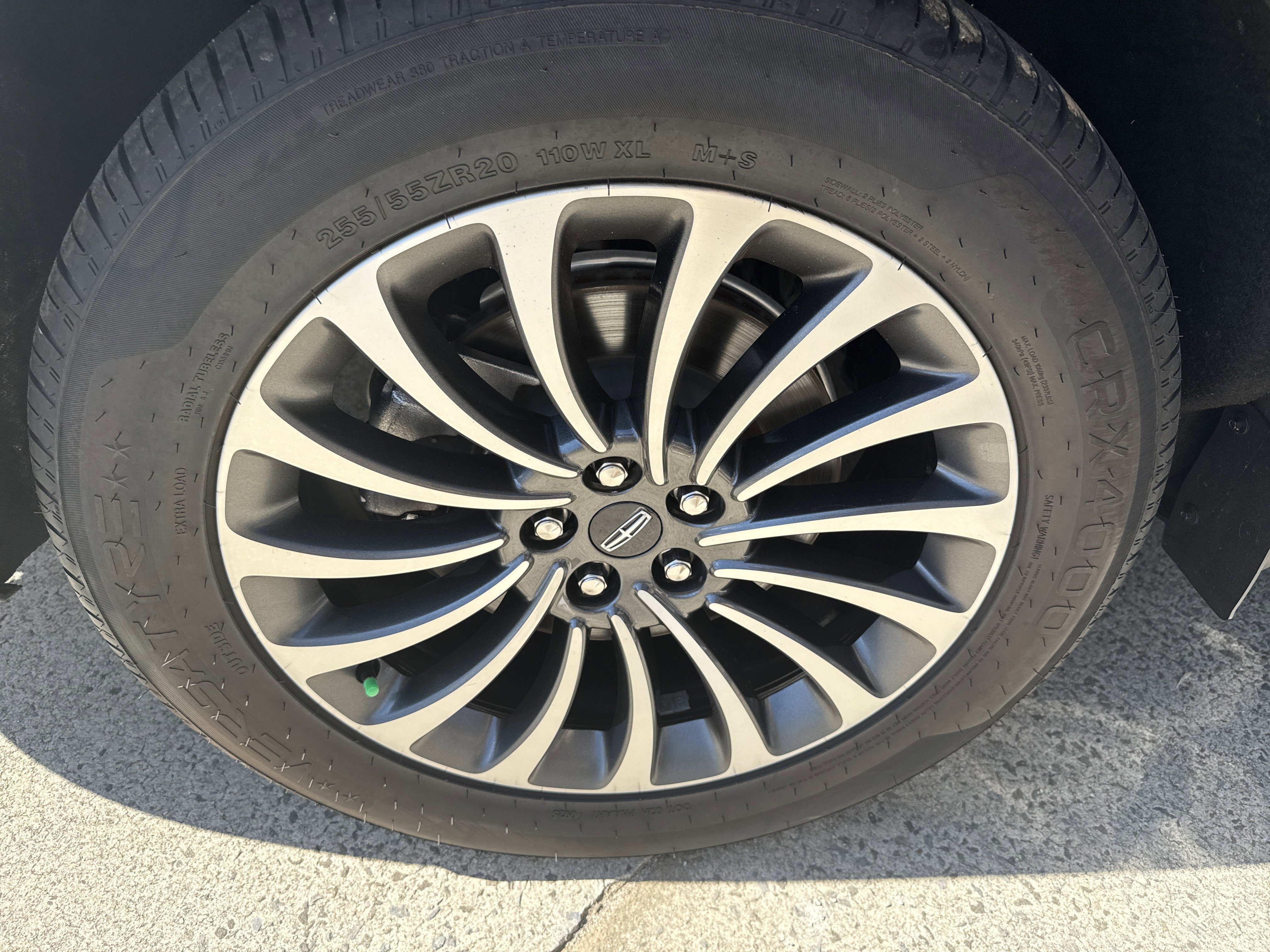 Used 2022 Lincoln Aviator Reserve w/ Equipment Group 201A image 17