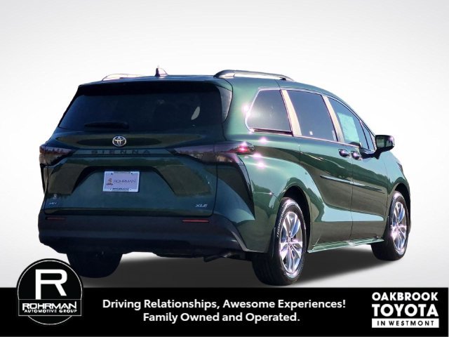 New 2026 Toyota Sienna XLE FWD image 5