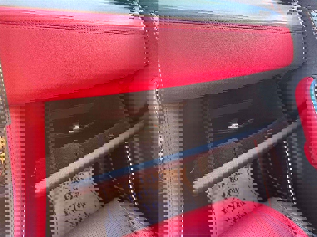 Used 2021 Jaguar F-PACE R-Dynamic S image 37