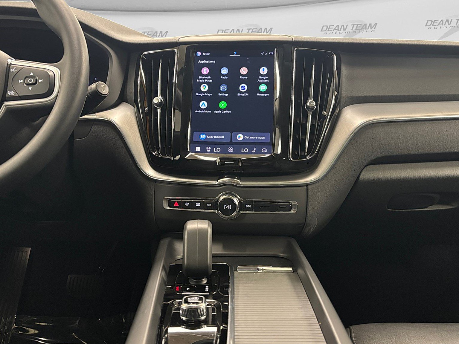 Used 2023 Volvo XC60 B5 Core w/ Climate Package FWD image 15