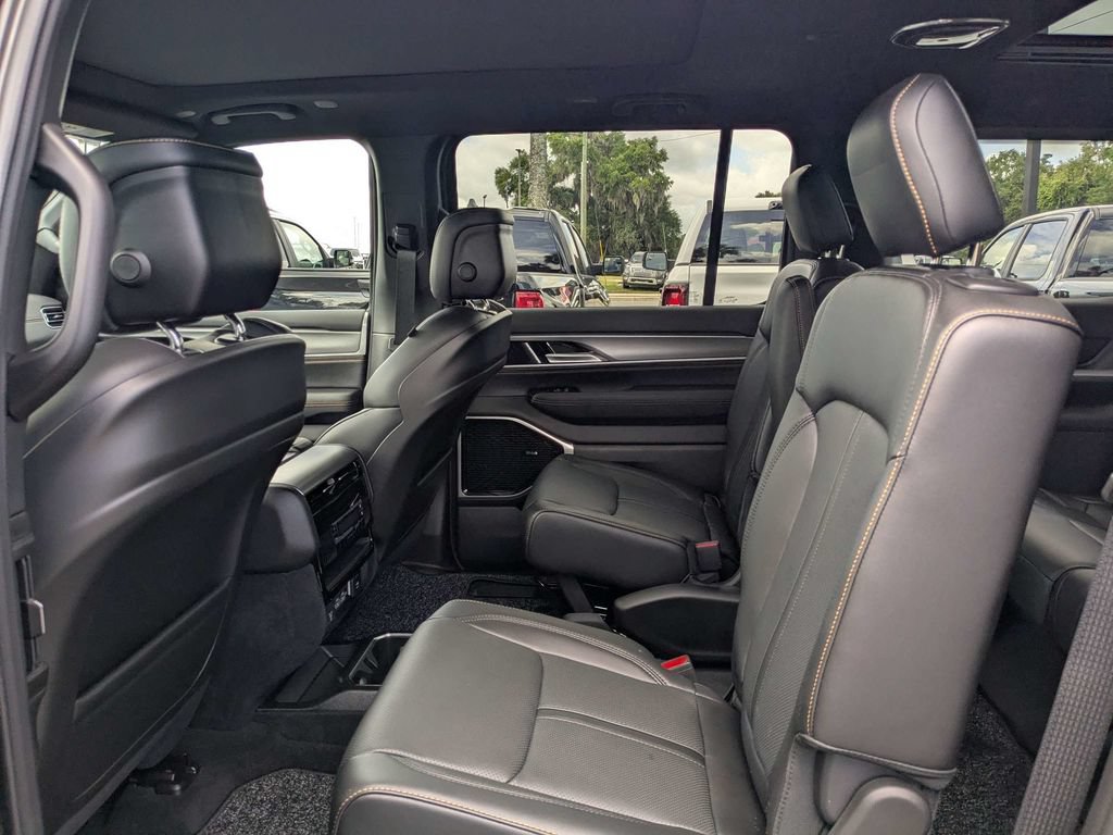 New 2026 Jeep Grand Wagoneer 4WD image 14