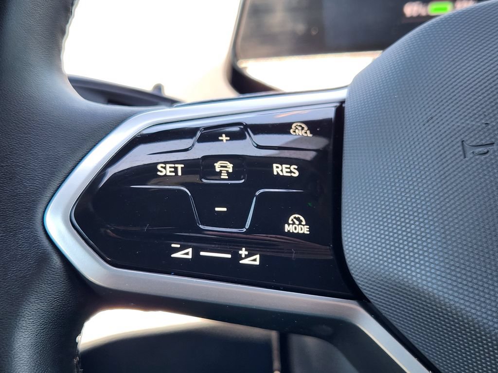 Certified 2024 Volkswagen ID.4 Pro AWD/4WD image 22