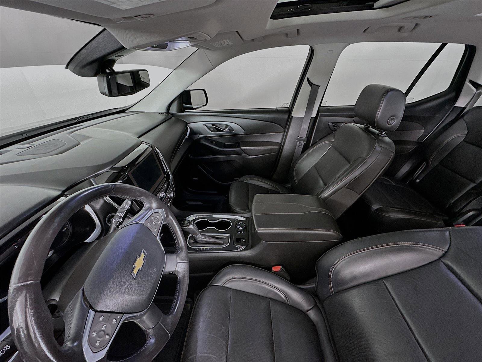 Used 2020 Chevrolet Traverse Premier w/ Redline Edition image 5