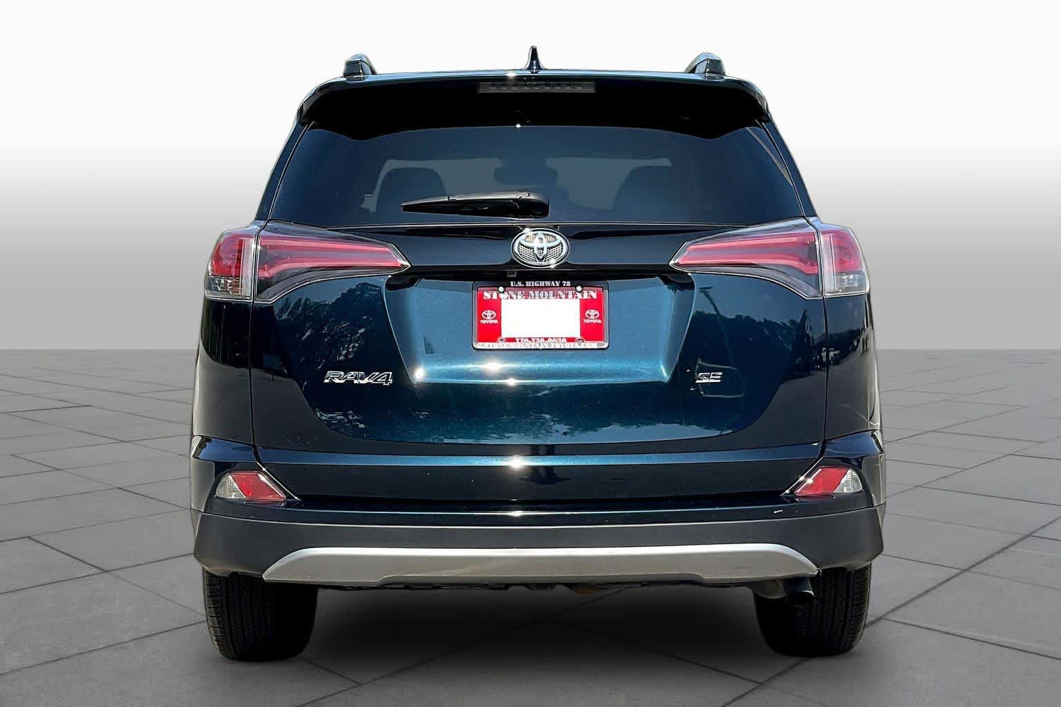 Used 2017 Toyota RAV4 SE w/ Power Extra Value Package FWD image 5
