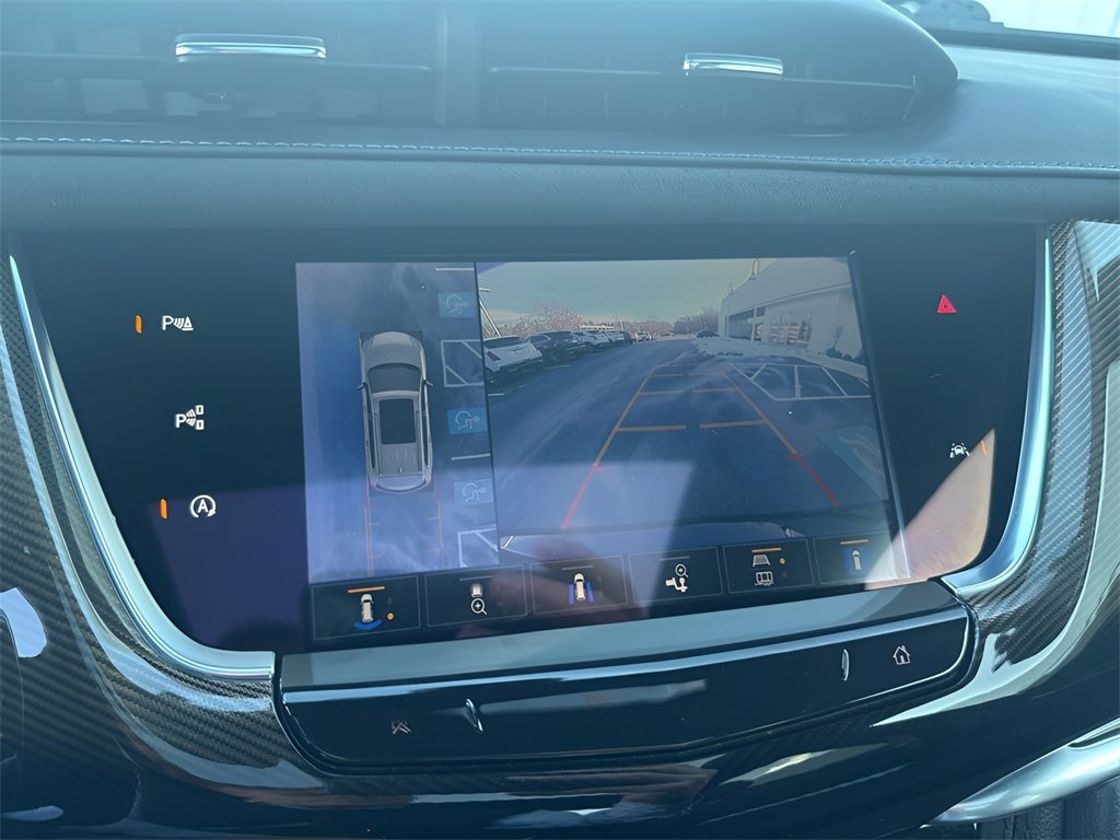 Certified 2024 Cadillac XT6 Sport w/ Platinum Package image 28