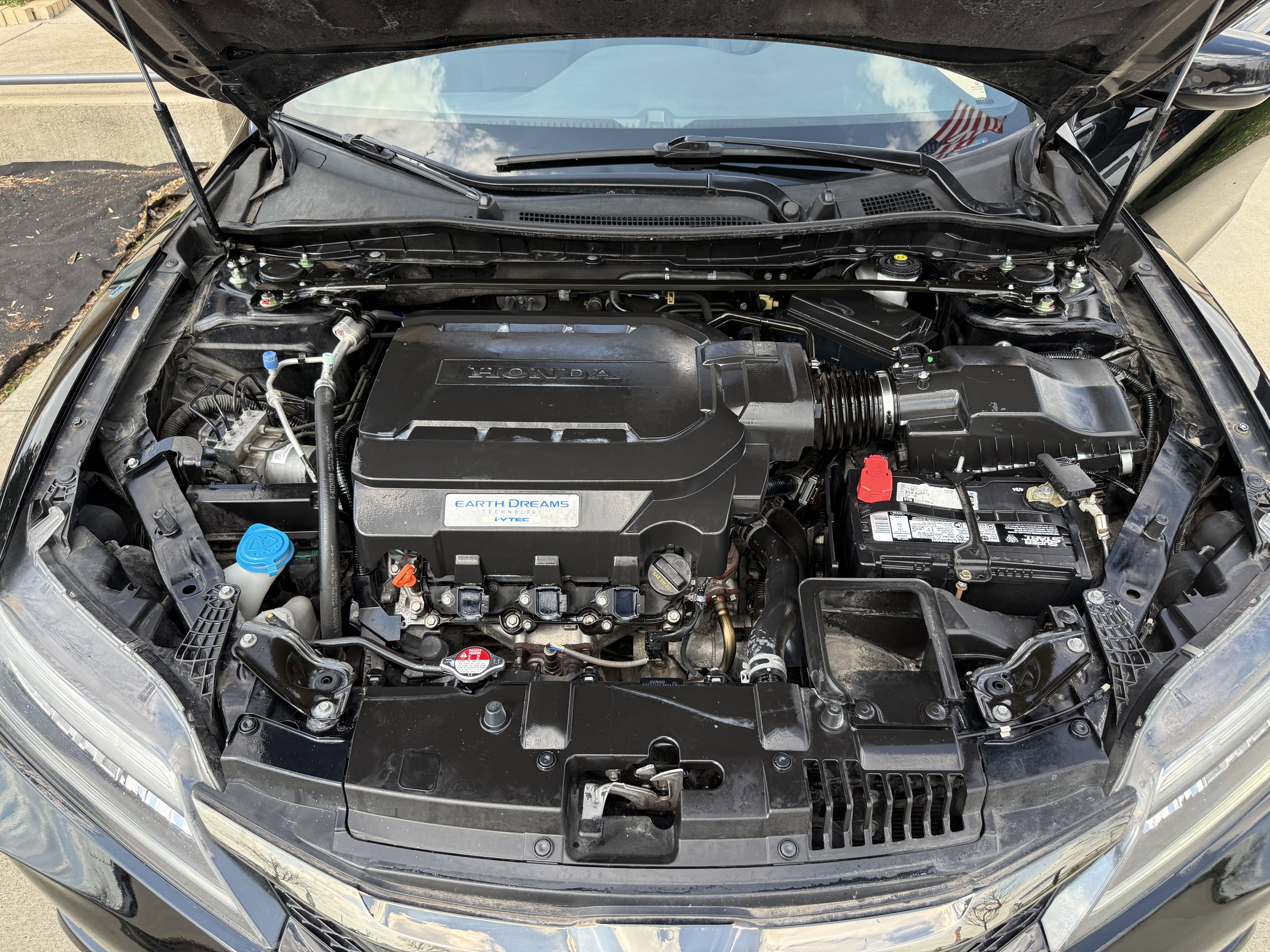 Used 2016 Honda Accord Touring image 22