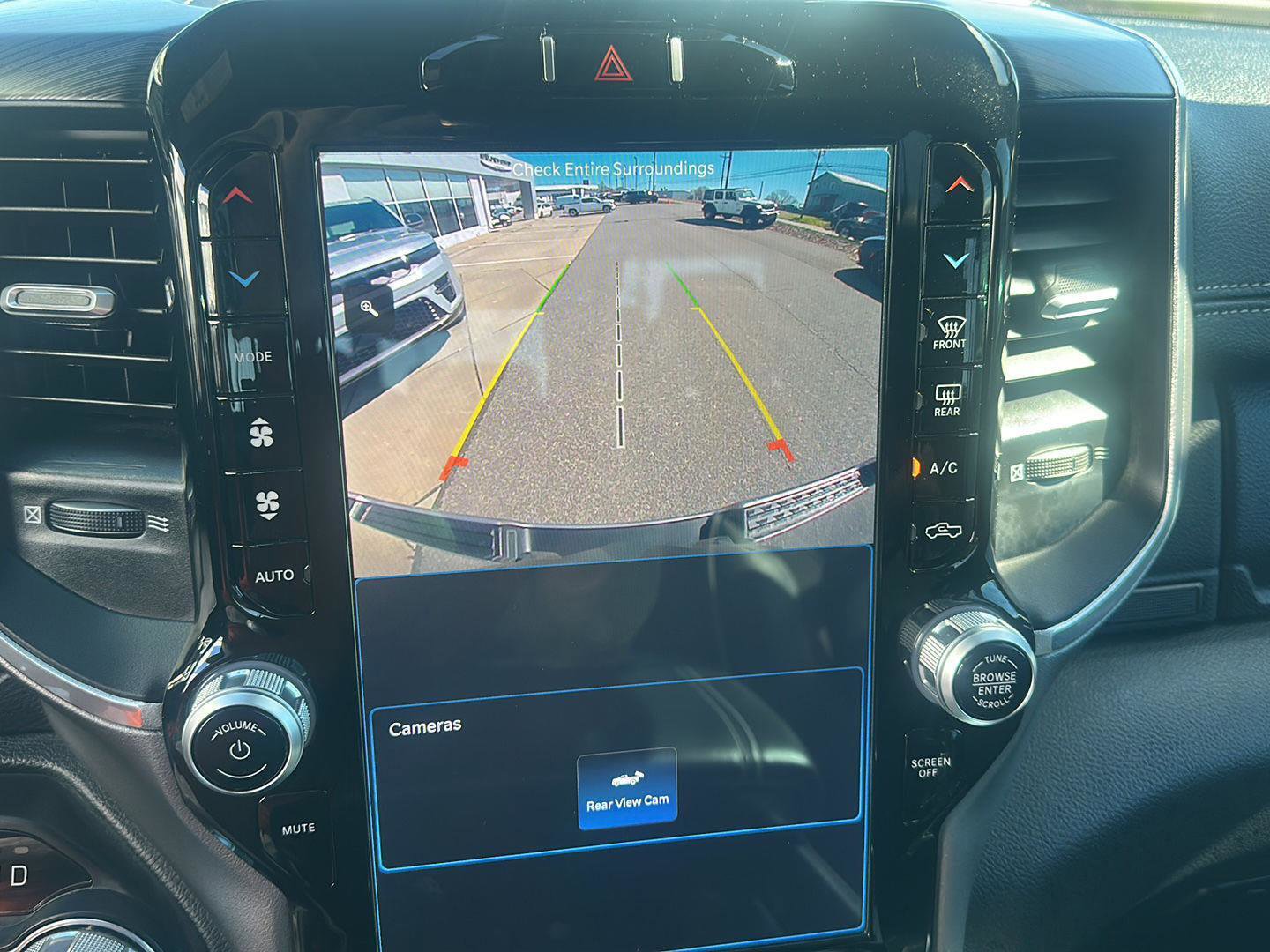 Used 2023 RAM 1500 Laramie image 25