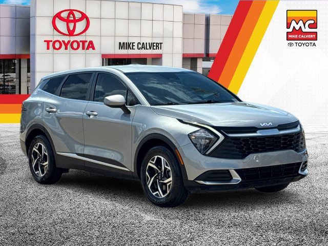 Used 2023 Kia Sportage LX FWD image 7