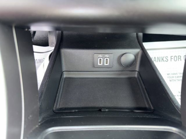 Used 2020 Ford Fusion SE image 19